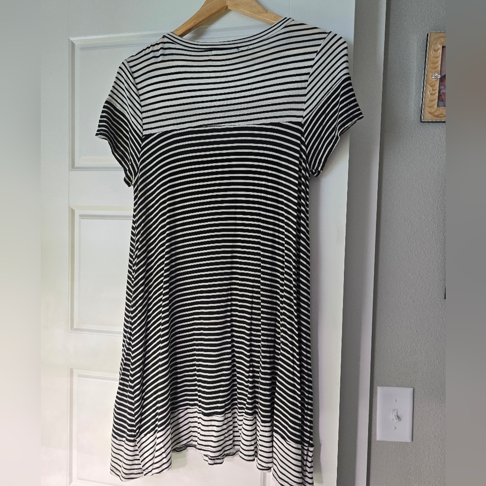 Striped Mini Dress - Picture 5 of 5